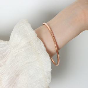 <span class=keywords><strong>Bracelet</strong></span> tendance en or massif 18 carats Plaqué or <span class=keywords><strong>Fil</strong></span> <span class=keywords><strong>fin</strong></span> Bracelets en acier inoxydable <span class=keywords><strong>Bracelet</strong></span> pour femme - Product Image 4