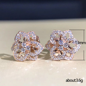 Eleganti Orecchini a Perno con Fiori per Donne, Orecchini Floreali con Pietre Scintillanti, Gioielli alla Moda per Uso Quotidiano, Vendita all'Ingrosso - Product Image 4