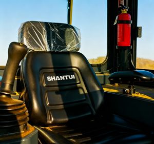 Excavadora de cadenas SHANTUI DH24-G |   Capacidad de Excavación de 3.8 m, 3 Modos de Potencia para Uso Municipal/Minero, Bomba de Motor Incluida, 1 Año de Garantía - Product Image 4