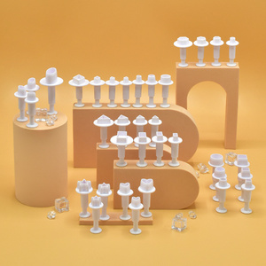 Moule en plastique écologique jetable pour biscuits, en forme d'étoile, avec bouton à ressort, pour fondant, <span class=keywords><strong>emporte</strong></span>-pièces 3 pièces - Product Image 5