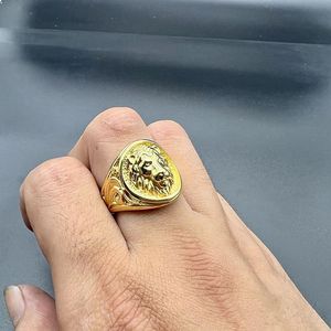 새해 맞춤 동물 반지 보석 스테인레스 스틸 캐스트 PVD 전기 도금 골드 사자 머리 힙합 파티 댄스 파티 남자 반지 - Product Image 3