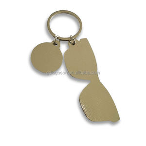 Großhandel Herstellung Malediven Souvenirs Metall Sonnenbrillen Schlüssel bund mit benutzer definierten Design personal isierte Schlüssel ringe - Product Image 5