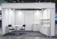 Stand d'exposition standard réutilisable en aluminium 10x20 pieds pour les entrepreneurs d'expositions en Asie du Sud-Est