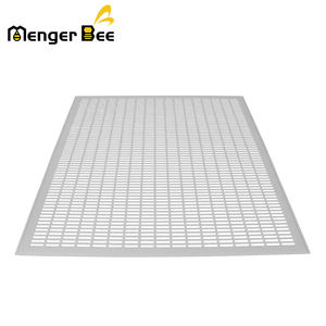 Meilleur équipement d'apiculture PP New Menger Bee Queen Excluder avec 2 ans de garantie pour la reine des abeilles - Product Image 3