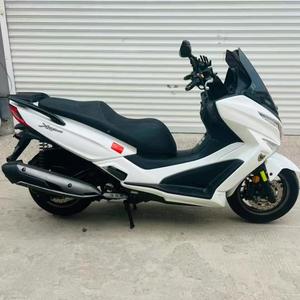 Scooter de Turismo Premium KYMCO1 Xciting <span class=keywords><strong>300</strong></span> de <span class=keywords><strong>300</strong></span> cc - Product Image 6