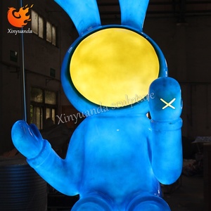 हल्के-अप ट्रेंडी खरगोश फाइबरग्लास मूर्तिकला, मॉल इंटरनेट-प्रसिद्ध चेक-इन आभूषण, वाणिज्यिक आईपी छवि सजावट - Product Image 6