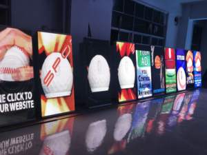 Affichage numérique extérieur personnalisé P2.5 P4, lecteur vidéo publicitaire, écran d'affichage LED <span class=keywords><strong>sur</strong></span> <span class=keywords><strong>poteau</strong></span>, écran d'affichage <span class=keywords><strong>sur</strong></span> <span class=keywords><strong>poteau</strong></span> - Product Image 6