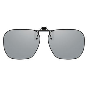 Lunettes de soleil polarisées à clipser 105 pour hommes, monture métallique, verres TAC, protection UV400, design carré, pour la conduite et les activités de plein air - Product Image 1