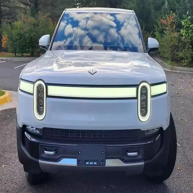 2023 Riviiann R1S Adventure Edition Quad-Motor AWD Large Battery Pack Black Mountain Interior Electric cars Automatic transmiss
