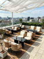 Mobilier d'extérieur en bambou de la région nordique pour maisons d'hôtes, cafés, tables et chaises décontractées, bars, terrasses, cours, salons, patios et espaces en plein air