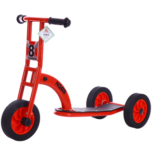 Vente en gros d'usine, scooter <span class=keywords><strong>à</strong></span> <span class=keywords><strong>trois</strong></span> <span class=keywords><strong>roues</strong></span> en acier <span class=keywords><strong>à</strong></span> haute teneur en carbone, vélo d'équilibre pour enfants, pour la maison, la maternelle et l'extérieur - Product Image 2