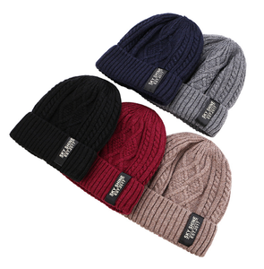 Gorro tejido <span class=keywords><strong>de</strong></span> <span class=keywords><strong>lana</strong></span> estilo invierno y otoño para <span class=keywords><strong>hombre</strong></span> <span class=keywords><strong>con</strong></span> cabeza torcida y <span class=keywords><strong>orejeras</strong></span> cálidas <span class=keywords><strong>Gorros</strong></span> cómodos - Product Image 1