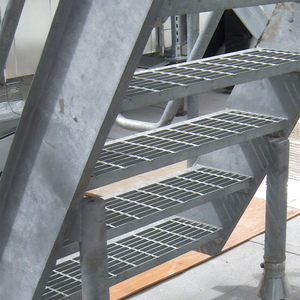Marches d'<span class=keywords><strong>escalier</strong></span> en acier galvanisé de haute qualité, surface antidérapante, <span class=keywords><strong>escalier</strong></span> en métal extérieur pour usage industriel et commercial - Product Image 4