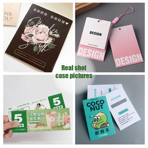 Cartes personnalisées de forme spéciale imprimées avec des modèles de conception gratuits et des découpes internes - Product Image 4