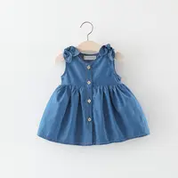 夏の赤ん坊のスカートノースリーブカジュアルドレス青弓ベストかわいいフリルボタン女子ドレス新生児用