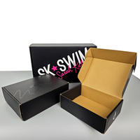 Boîte d'expédition en carton ondulé écologique pour ensemble de sous-vêtements, boîte postale en kraft blanc avec poignée pour l'emballage de chaussures