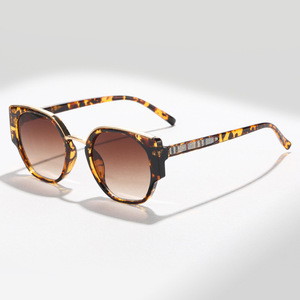 Lunettes de soleil dégradées noir-violet, lunettes de soleil polygonales pour femmes, UV400, lunettes de mode, style streetwear - Product Image 6