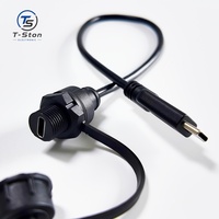Câble d'extension USB-C avec prise USB-C mâle vers femelle à montage sur panneau, support de châssis personnalisé et couvercle étanche