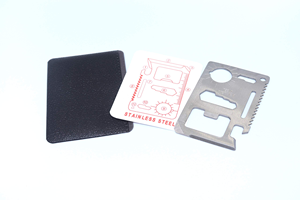 Carte multifonction de survie pour le camping en plein air, couteau de survie en acier inoxydable, outil portable de taille carte de crédit pour cadeaux promotionnels - Product Image 3