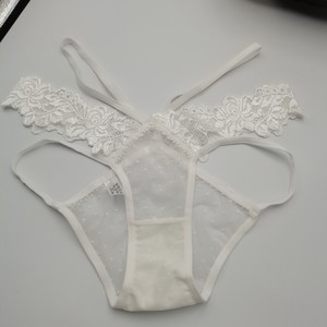 Nouvelles culottes sexy de style européen et américain pour femmes, découpes en dentelle, bretelles croisées, entrejambe en coton transparent - Product Image 4