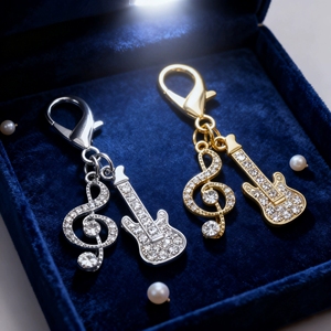 Porte-clés en métal incrusté de diamants en forme de note de musique, cadeau idéal pour les concerts de musique, vente chaude - Product Image 4