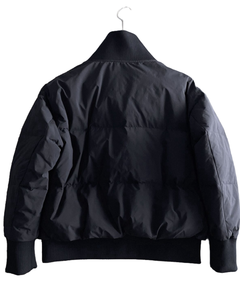 Chaqueta Acolchada con Capucha Negra Brillante Unisex, Detalle de Broches Metálicos, Acolchada, Cálida, Aislada, Informal, Moderna, con Cremallera para el Frío Diario - Product Image 2