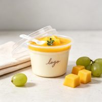 Vente en gros de gobelets à dessert ronds transparents de 220 ml, résistants au four, en PP, avec couvercles et cuillères, pots en plastique pour yaourt, pouding, crème glacée