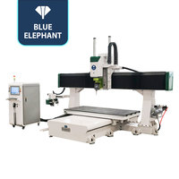 Machine de gravure CNC 5 axes haute précision, machine de gravure et de traitement de surface 3D avec carrousel ATC pour la sculpture de moules en bois 3D