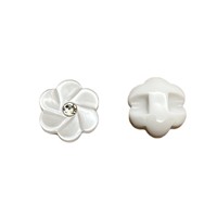 Kancing Resin Bunga Plum Berhiaskan Rhinestone Desain Bunga Enam Kelopak dengan Tangkai Tersembunyi, Kancing Dekoratif untuk Kemeja, Gaun, dan Rajutan