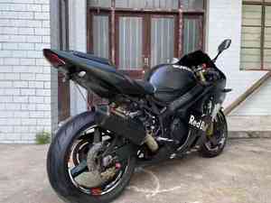 ซูซูกิ GSX60 นำเข้าแท้ ซูซูกิ สมอลอาร์ เครื่องยนต์สี่สูบเรียง ระบายความร้อนด้วยน้ำแบบฉีดพ่นไฟฟ้า 600 ซีซี เสียงเครื่องยนต์ที่น่าหลงใหล - Product Image 3