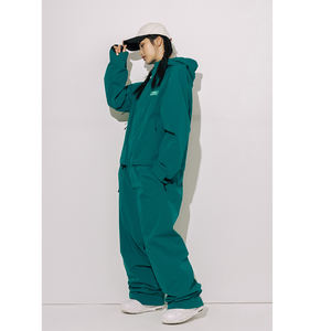 Monos de esquí para mujer, ropa deportiva elegante para deportes al aire libre, de snowboard, de una pieza, impermeable, a prueba de viento, 2022 - Product Image 2