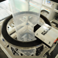 Machine de soufflage de film coextrudé ABC à trois couches, équipement automatique de soufflage de film plastique à double enroulement pour la production de film LDPE