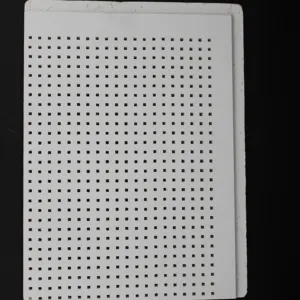 TRUSUS 60X60 Panneau de plafond en plâtre perforé renforcé de fibres de verre