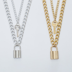Collar en capas con colgante de llave y candado, diseño geométrico de aleación de zinc para mujer - Product Image 3