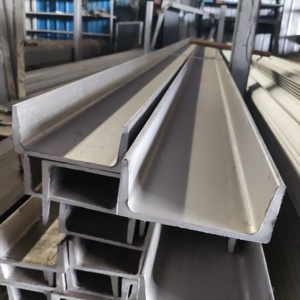 Acier galvanisé laminé à chaud en forme de U, acier au carbone durable pour travaux industriels - Product Image 1