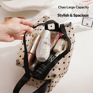 Bolsa de Cosméticos de Gran Capacidad con Diseño de Corazón, Transpirable, Portátil, para Guardar Lápiz Labial y Maquillaje, Elegante, Organizador de Viaje para Estudiantes - Product Image 4