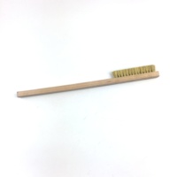 Usine vendant long manche en bois de hêtre fil de cuivre brosse de détartrage polissage et élimination de la rouille brosse en laiton