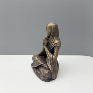 Decorazione artigianale meditando statua aliena-resina, decorazione Desktop e regalo di meditazione creativa - Product Image 4