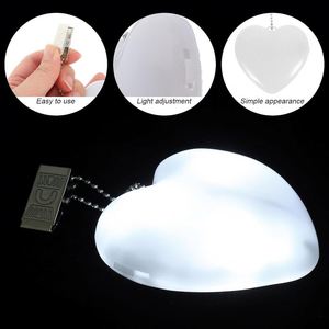Luz USB para Bolso, Llavero con Sensor Táctil, Luz LED para Bolso, Lámpara Nocturna con Forma de Corazón y Estrella - Product Image 3