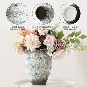 <span class=keywords><strong>Vase</strong></span> en céramique texturée fait main européen, modèle haut <span class=keywords><strong>de</strong></span> gamme pour salle d'exposition, ornement en céramique Wabi Sand Wind, pot <span class=keywords><strong>de</strong></span> <span class=keywords><strong>fleurs</strong></span> <span class=keywords><strong>de</strong></span> table en poterie - Product Image 1