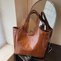 Sac fourre-tout simple et polyvalent pour femme, nouvelle collection hiver 2025, texture raffinée, style décontracté occidental, sac à bandoulière et sous le bras