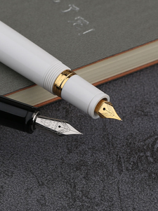 MAJOHN X1 Penna <span class=keywords><strong>Stilografica</strong></span> Meccanica Retrattile con Pennino EF da 0,4 mm in Resina, per Studenti e Ufficio, Confezione Regalo - Product Image 3