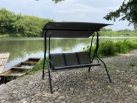 Fauteuil balançoire de jardin moderne à 3 places avec structure en acier, auvent réglable et hamac en maille robuste pour véranda
