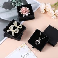 Boîte cadeau en papier avec tiroir coulissant pour bijoux personnalisés