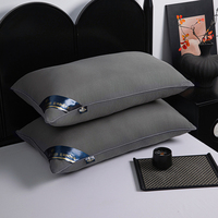 Oreiller de lit en microfibre blanche solide et saine, de luxe 5 étoiles, avec soutien cervical, garnissage brossé, vente en gros à prix abordable