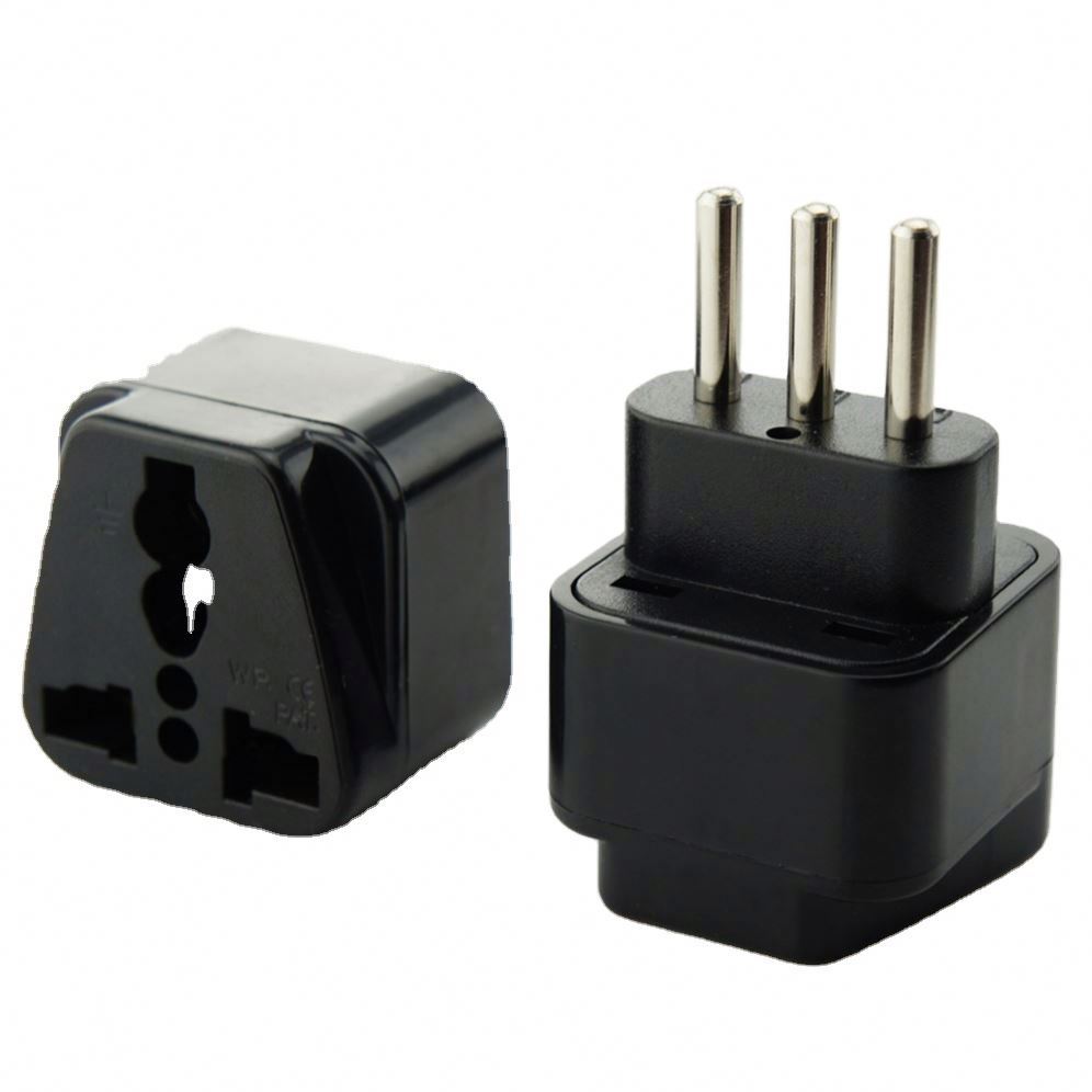 Adattatore Da Viaggio Italiano 5-in-1 – 1 Presa AC, 2 USB-C E 2 USB-A, Per Cile, Etiopia, Eritrea E Uruguay