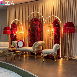 ซุ้มเหล็กตกแต่งงานเลี้ยงหรูหราดีไซน์ใหม่ LEDA สีทอง ชุดสามชิ้น ประดับดอกไม้แขวนสำหรับงานแต่งงาน - Product Image 4