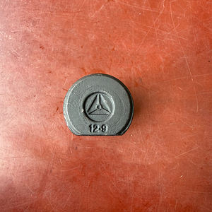 Nouvelle vis de roue arrière Bangka <span class=keywords><strong>A9</strong></span>-206 Tianlong 22*100 Longueur intérieure Conforme à la norme nationale 12.9 Convient pour remplacement de camions et remorques - Product Image 6