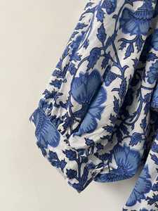 ชุดเดรสผ้าฝ้ายพิมพ์ลายดอกไม้สีฟ้า, ชุดเดรสมิดิสไตล์โบฮีเมียนชุดเดรสผ้าฝ้ายทำมือสไตล์โบฮีเมียนชุดสไตล์โบฮีเมียนชุดเดรสผ้าฝ้ายอินเดียทำด้วยมือน้ำหนักเบาสำหรับฤดูร้อน - Product Image 4