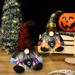 Décoration de table lumineuse en peluche pour Halloween, poupée sans visage en tricot rayé avec chapeau, bannière Boo, pour fête à domicile et bureau - Product Image 3